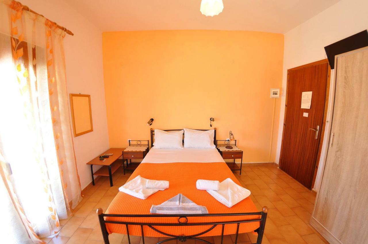Achilleas Rooms Sívota Екстериор снимка