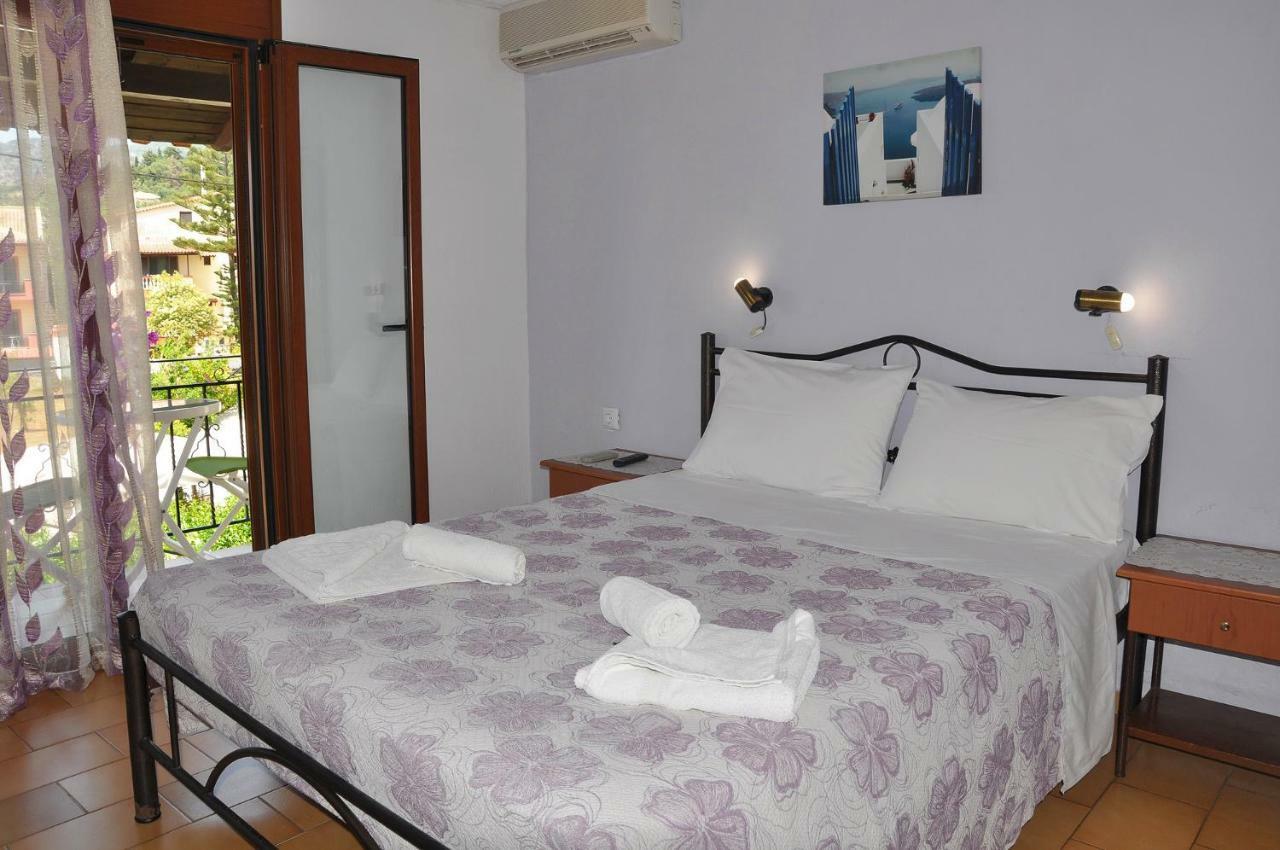 Achilleas Rooms Sívota Екстериор снимка